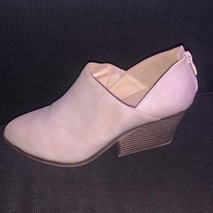 TAN DRESS BOOTIES (size 9 women’s)